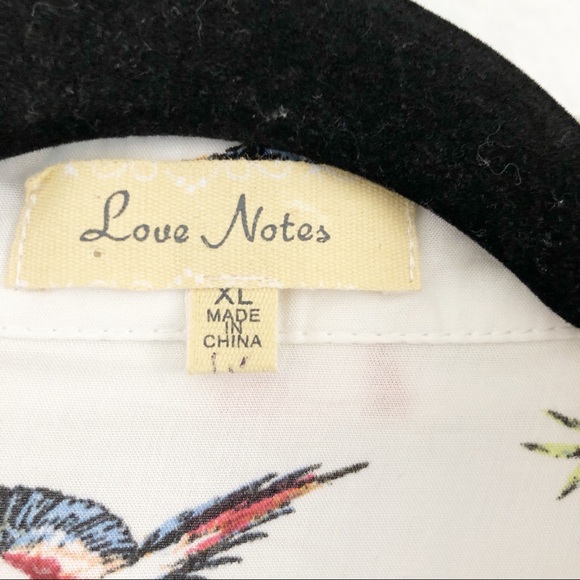 Love Notes short sleeve parrot tropical top - Picture 6 of 6